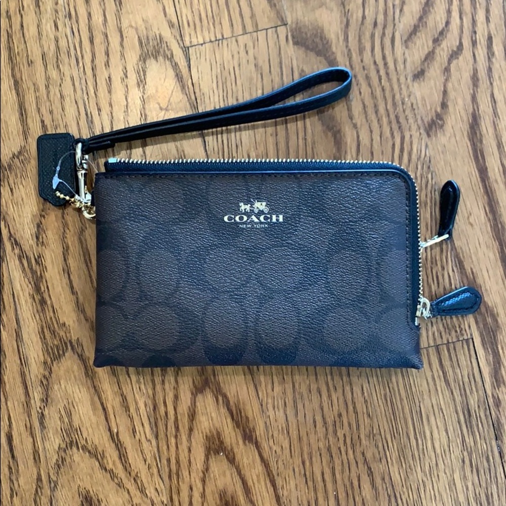 Coach two pocket wristlet